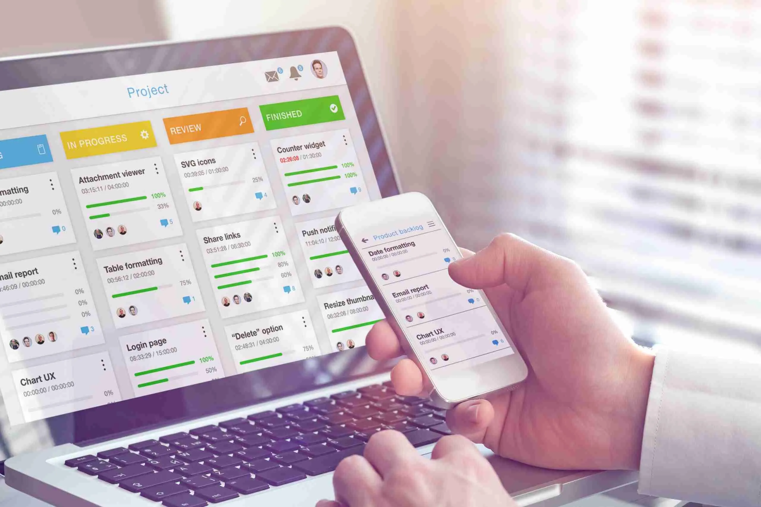 Kanban Board auf Laptop und Smartphone