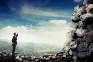 Mann mit guter Weitsicht durch Coaching